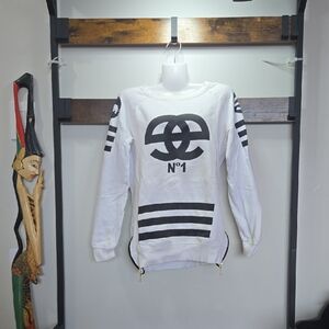 Y2K Luxury Ecko Unlimited White and Black Crew Neck Sweater No 1 Gold Zippers